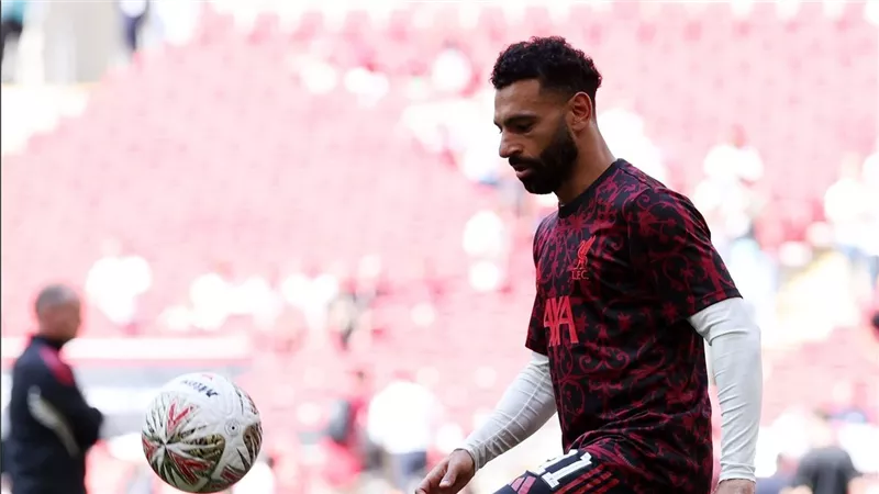 اعتراف من قلب الغريم.. نجم مانشستر يونايتد: محمد صلاح يستحق الكرة الذهبية