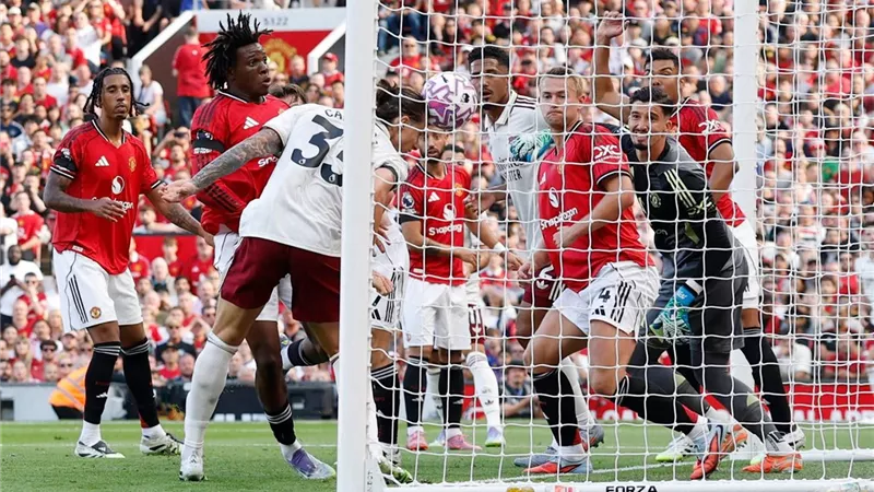 في الجولة الأولى من الدوري.. أرسنال يحقق فوزًا ثمينًا على مانشستر يونايتد 