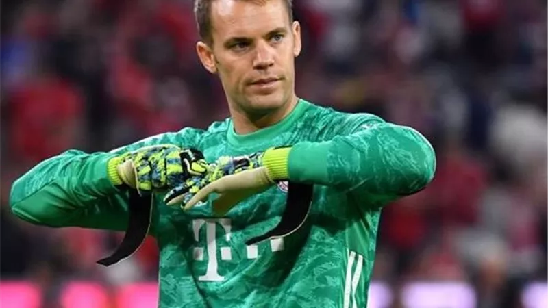 بايرن ميونخ يكشف تفاصيل إصابة مانويل نوير بعد مواجهة ماينز في الدوري الألماني