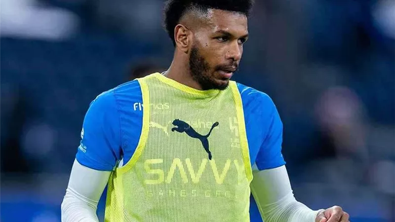 بعد طلب الاتحاد.. إنزاجي يحسم موقف علي البليهي في الهلال السعودي