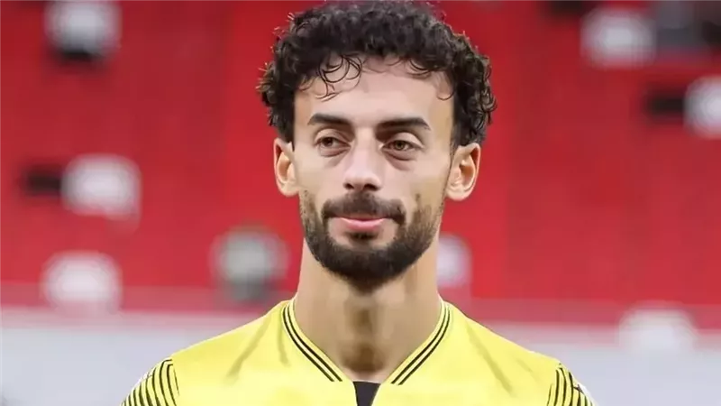 ارتبط اسمه بالزمالك.. قطر القطري يعلن تعاقده مع خليفة أحمد عبدالقادر