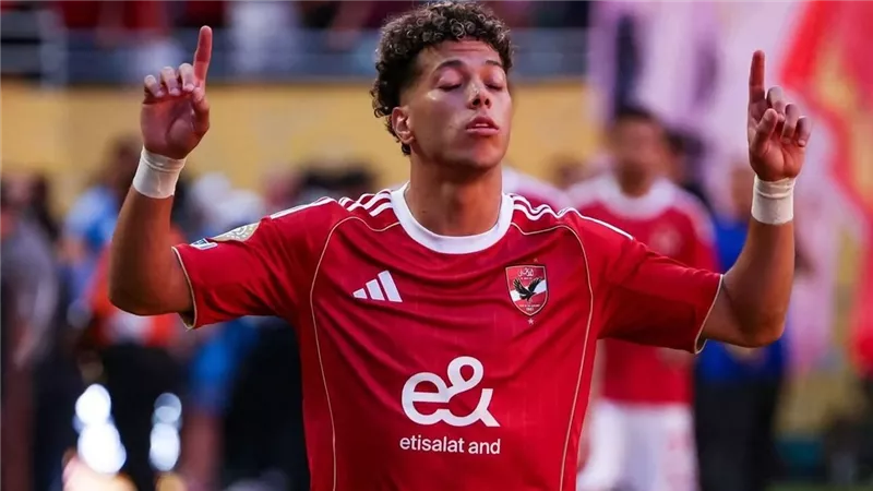 كشف طبي لتحديد موقف بن رمضان و عاشور من مباراة الاهلى و بيراميدز