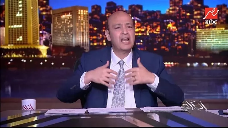 عمرو أديب يهاجم مرتضى منصور: دمرتوا الزمالك ولن أخاف منك أنت وأولادك
