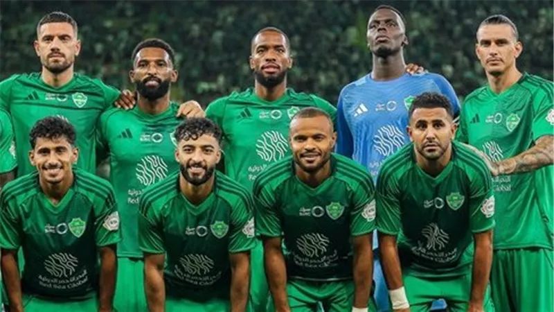 ثورة الساعات الأخيرة.. الأهلي السعودي يتخلص من 3 لاعبين قبل غلق الميركاتو