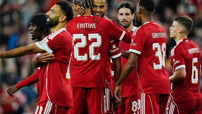 ناد تركي يرغب في ضم كييزا من ليفربول قبل غلق سوق الانتقالات التركي