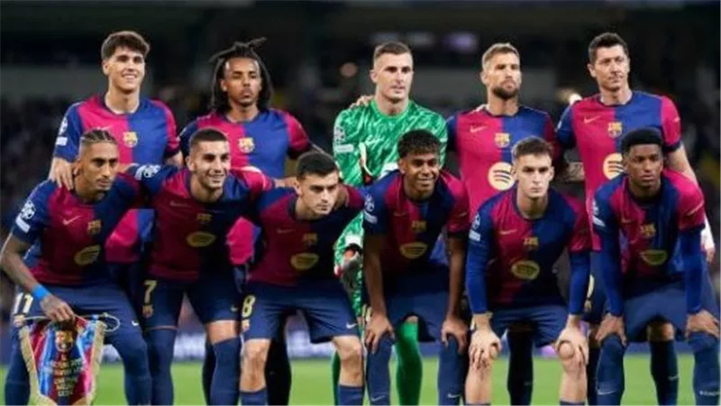 توريس و ليفاندوفسكي يقودان هجوم برشلونة أمام خيتافى فى الدورى الإسبانى 