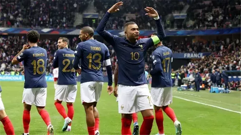 موعد مباراة فرنسا وأوكرانيا في تصفيات كأس العالم 2026 والقنوات الناقلة