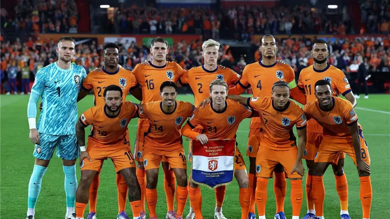 سقوط منتخب هولندا فى فخ التعادل أمام بولندا بالتصفيات المؤهلة لكأس العالم 2026