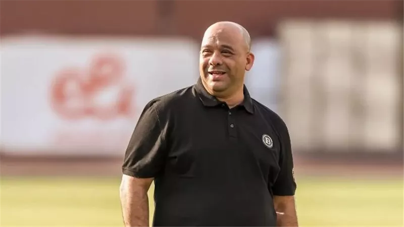 هل يرحل وليد صلاح الدين عن منصب مدير الكرة؟.. إدارة الأهلي تحسم الجدل