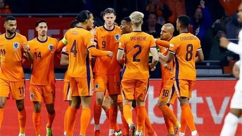 التعادل يحسم الشوط الأول من مواجهة هولندا وليتوانيا بتصفيات كأس العالم 2026