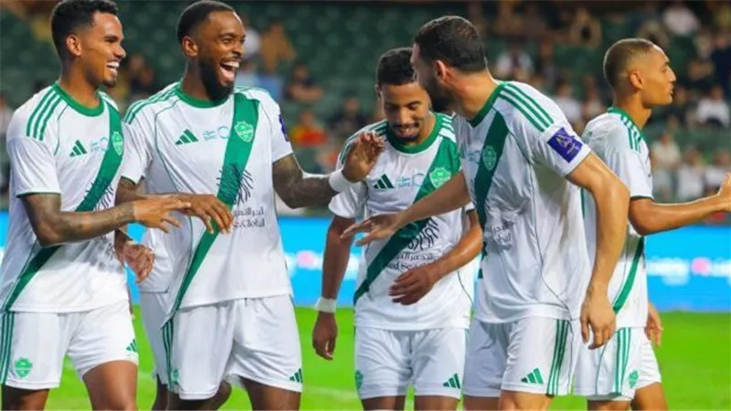 وافد جديد يقود تشكيل الأهلي ضد الاتفاق في الدوري السعودي.. وعودة جالينو