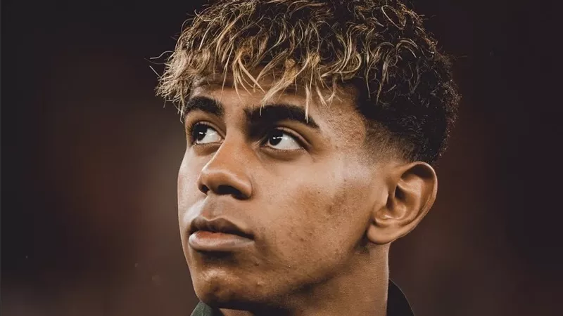 ضربة قوية.. لامين يامال مهدد بالغياب عن برشلونة ضد فالنسيا