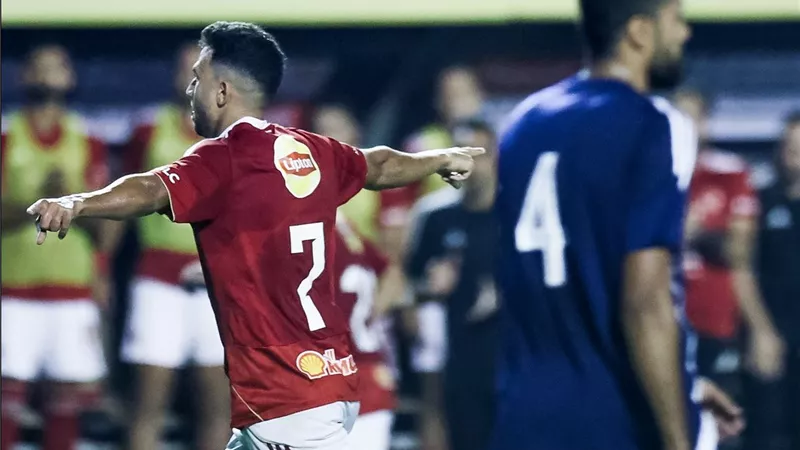 الأهلي يواصل نزيف النقاط بعد التعادل مع إنبي 1ـ1 في الدوري 