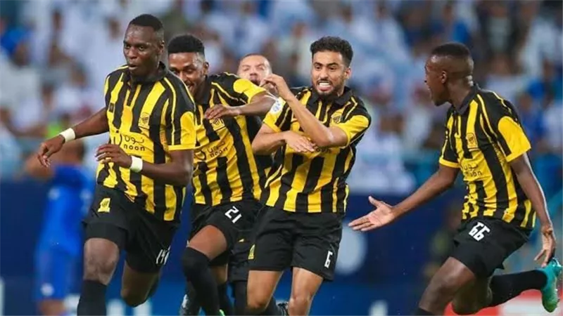 بتواجد بيرجوين وديابي.. بلان يعلن تشكيل اتحاد جدة لمواجهة الوحدة