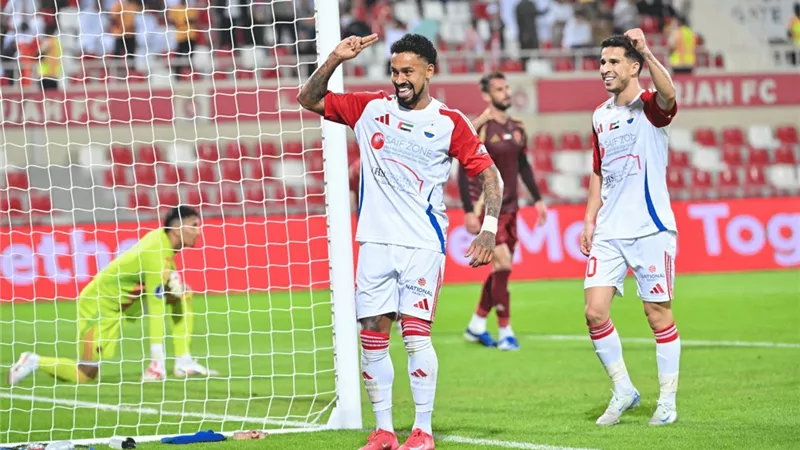 مهرجان أهداف.. الشارقة يفوز على الغرافة بأربعة أهداف مقابل ثلاثة