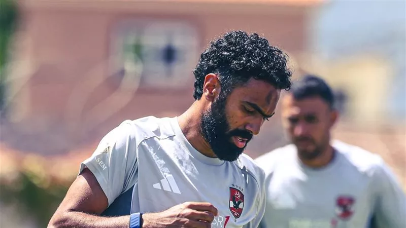 تطورات مفاجئة.. كيف يفكر الأهلي في مستقبل الشحات بعد عرض الاتحاد الليبي؟