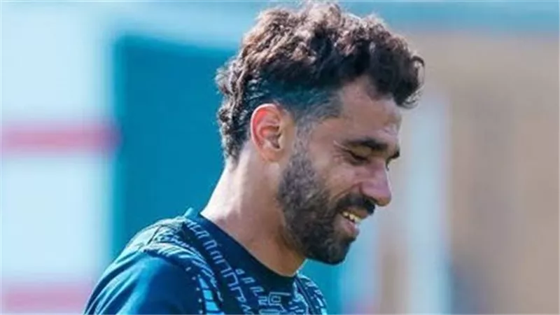 القصة الكاملة لأزمة عبد الله السعيد وركله زجاجة المياه أمام معتمد جمال (فيديو)