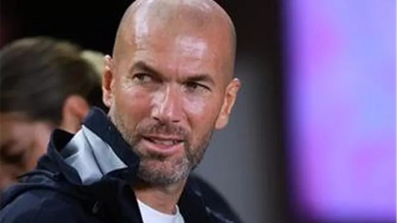نجل زيدان يختار تمثيل منتخب الجزائر بدلًا من فرنسا بموافقة فيفا