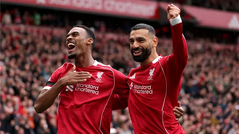 ليفربول ينجو من 
