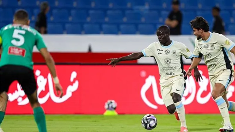 في الوقت القاتل.. الاتحاد يتجاوز النجمة ويحافظ على صدارة الدوري السعودي