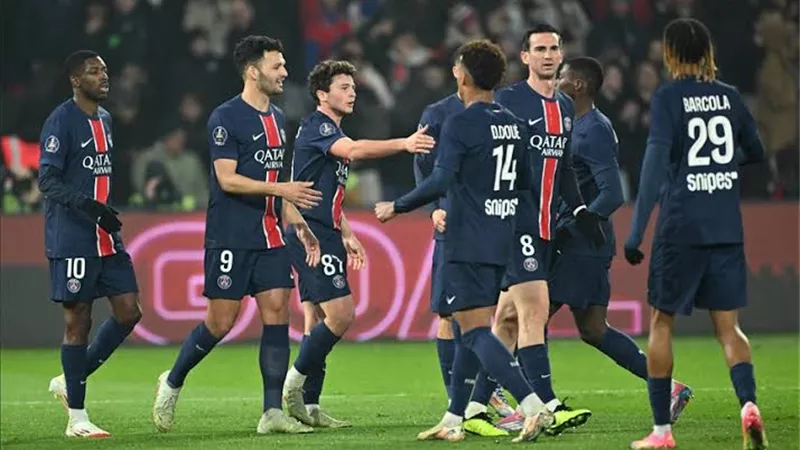 في ليلة تتويج إنريكي أفضل مدرب بالعالم.. باريس يسقط أمام مارسيليا في الدوري الفرنسي