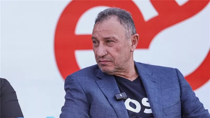 محمود الخطيب يرضخ للضغوط.. خطوة جديدة نحو الترشح لرئاسة الأهلي