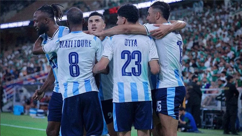 ماييلي يقود تشكيل بيراميدز ضد الزمالك في كأس السوبر المصري