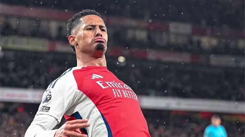 ارتبط اسمه بريال مدريد.. أرسنال يقترب من تجديد عقد ساليبا