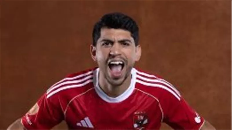 موعد عودة شكري وكريم فؤاد إلى تدريبات الأهلي
