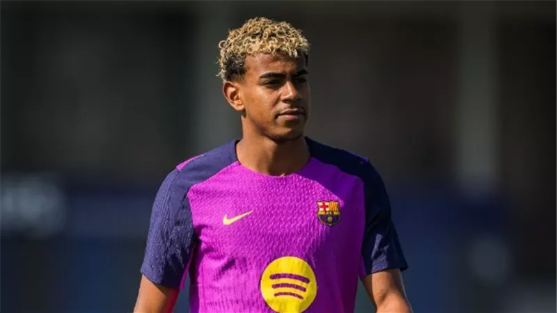 لامين يامال يقود تشكيل برشلونة أمام سيلتا فيجو في الدوري الإسباني 
