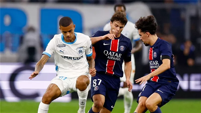 رسميًا.. الكويت تستضيف كأس السوبر الفرنسي بين باريس سان جيرمان ومارسيليا