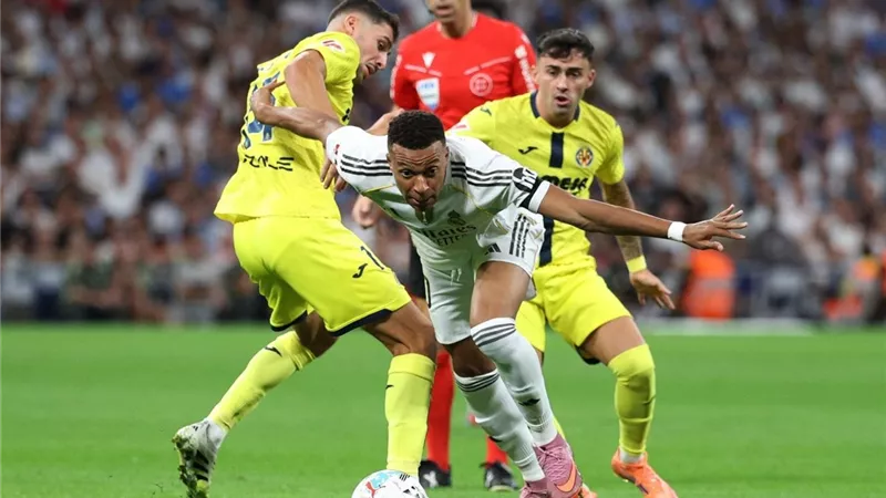 أهداف مباراة ريال مدريد ضد فياريال في الدوري الإسباني (فيديو)