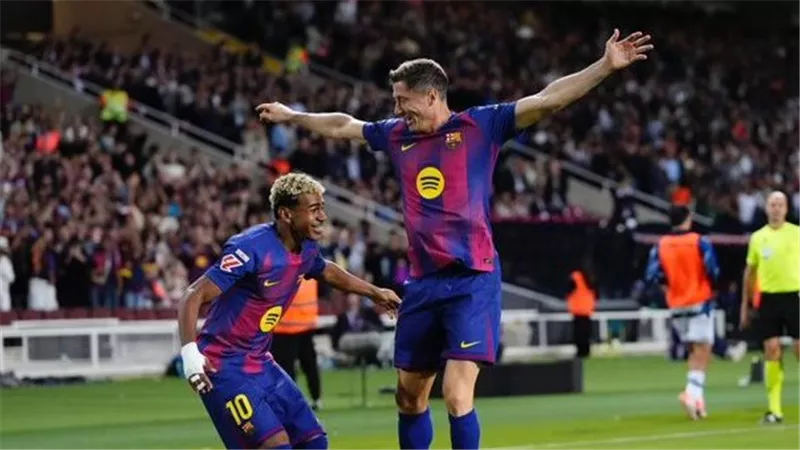 يويفا يوافق رسميا على إقامة مباراة برشلونة وفياريال في ميامي