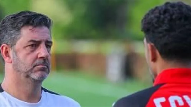 روي فيتوريا: لاعبو الأهلي والزمالك يُعاملون كالملوك.. وهذا رأيي في عمر مرموش