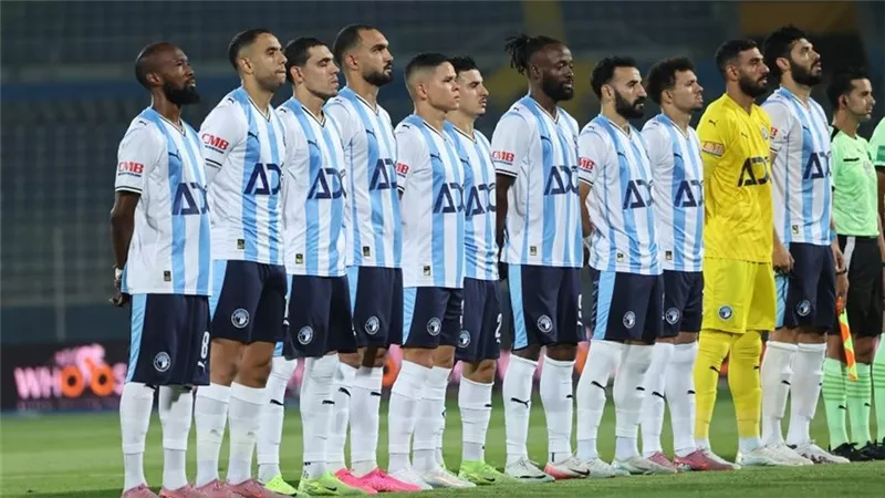 استعدادًا للدور التمهيدي من دوري أبطال إفريقيا.. بعثة بيراميدز تتجه إلى رواندا غدا