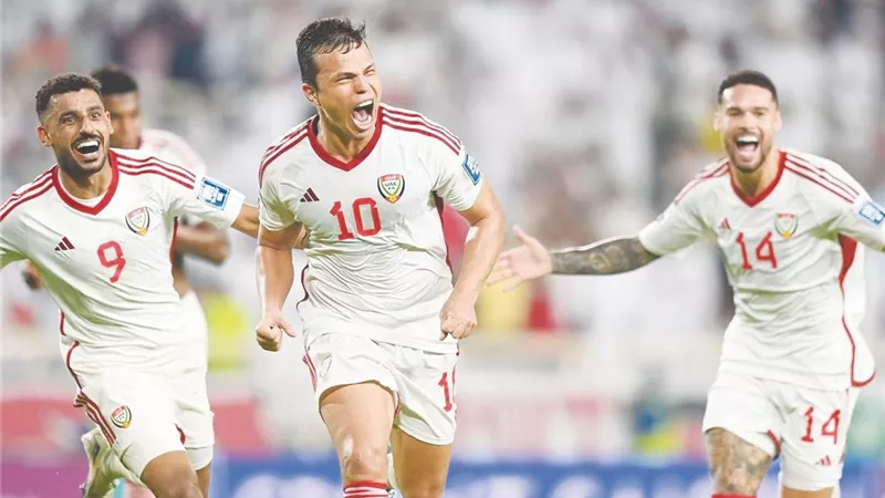 كيروش وكوزمين يعلنان تشكيل منتخبي عمان والإمارات في تصفيات كأس العالم 2026