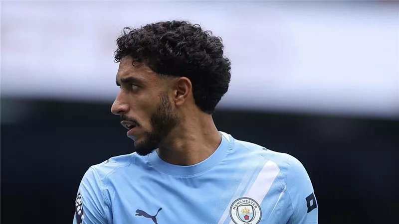 عمر مرموش بديلًا.. تشكيل مانشستر سيتي ضد ليدز يونايتد في الدوري الإنجليزي