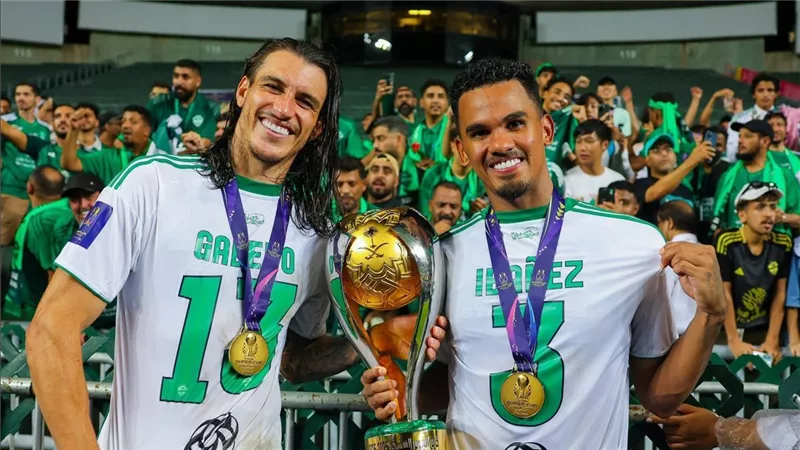 بديلا جالينو وإيبانيز.. يايسله يعلن تشكيل الأهلي ضد الشباب في الدوري السعودي