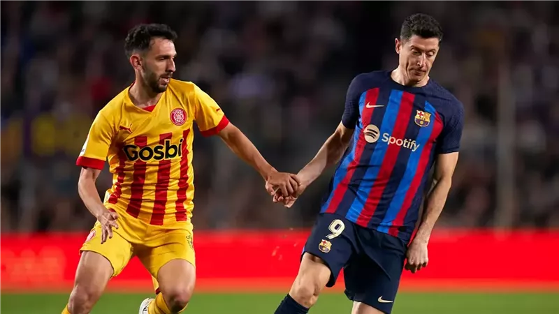 موعد مباراة برشلونة وجيرونا في الدوري الإسباني والقنوات الناقلة