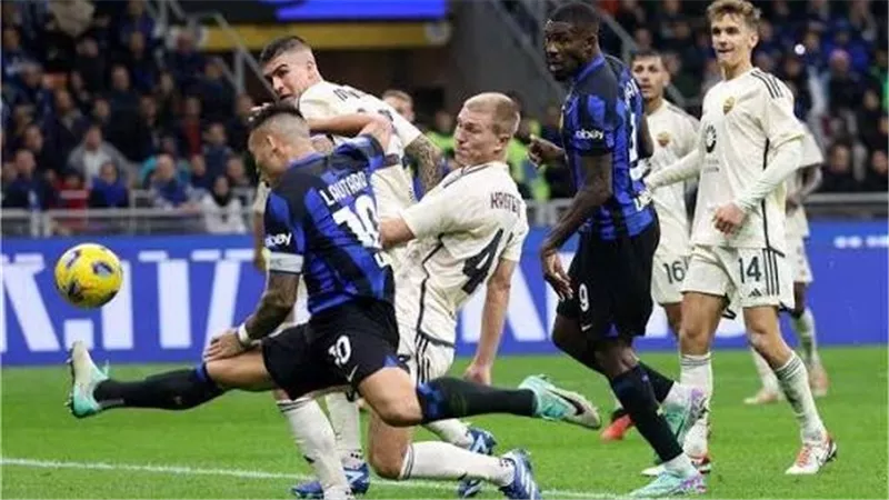 أهداف مباراة روما وإنتر ميلان في الدوري الإيطالي 