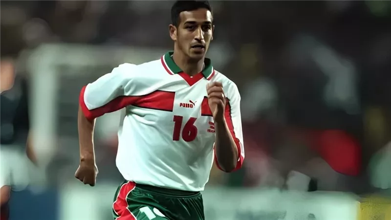 رشيد عزوزي نجم منتخب