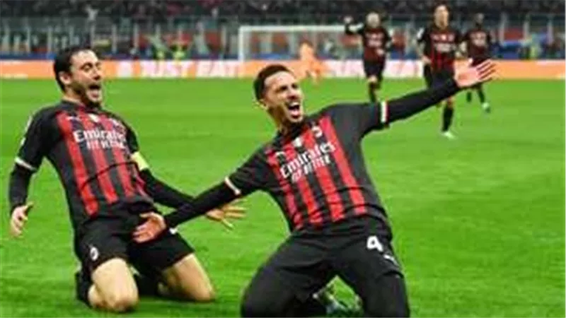 تشكيل ميلان ضد بيسا في الدوري الإيطالي.. خيمينيز ولياو يقودان الهجوم