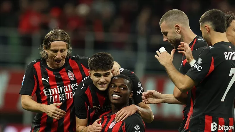 التشكيل الرسمي لمباراة ميلان ولاتسيو في كأس إيطاليا