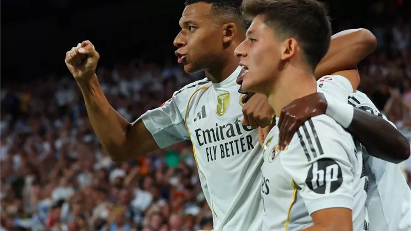أهداف مباراة ريال مدريد ضد فالنسيا في الدوري الإسباني 2025 