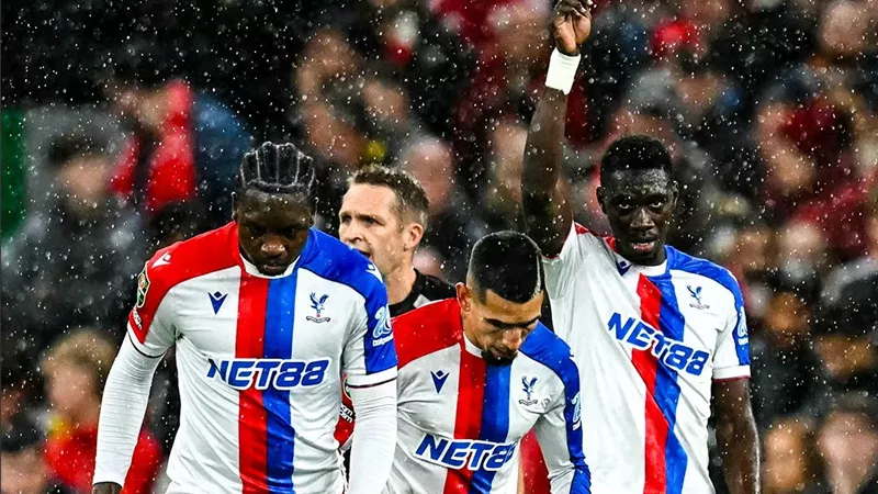 محمد صلاح غائب حاضر.. عقدة كريستال بالاس تطارد ليفربول وتطرده من كأس الرابطة الإنجليزية