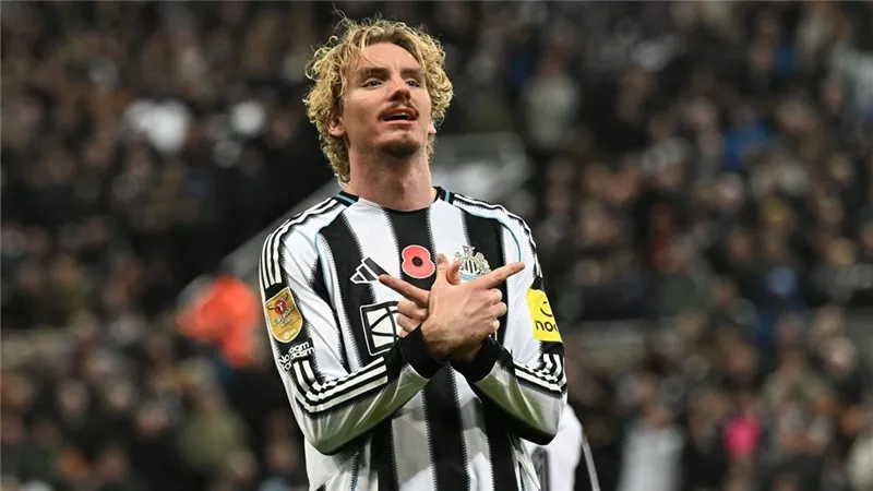 نيوكاسل يفوز على توتنهام 2-0 فى  كأس رابطة المحترفين الإنجليزية