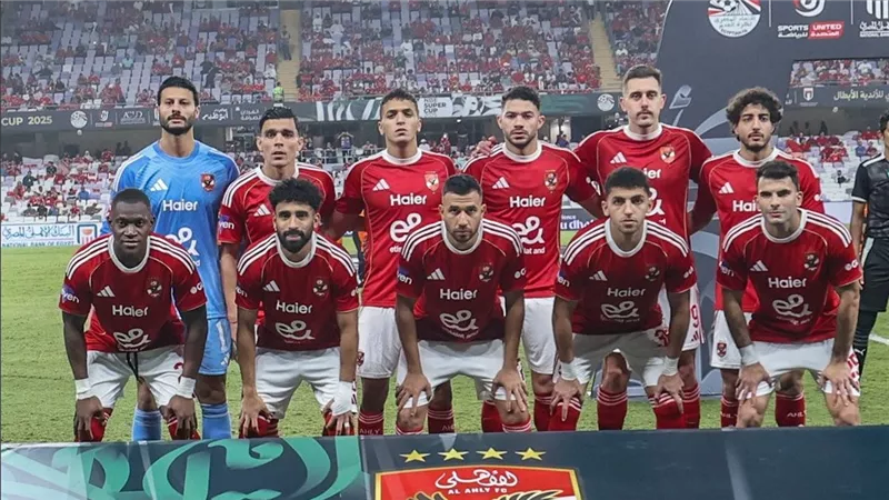 الأهلي يفوز علي سيراميكا كليوباترا 1/2 ويتأهل لنهائي كأس السوبر المصري 