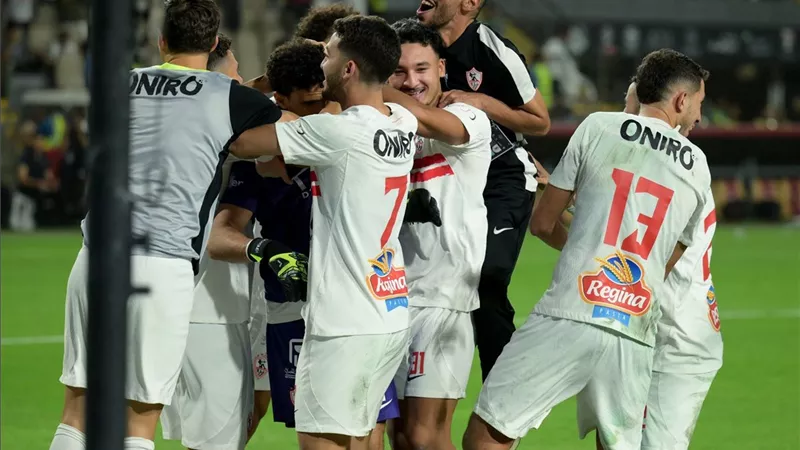 بعثة الزمالك تصل إلى القاهرة بعد الهزيمة من الأهلي في السوبر