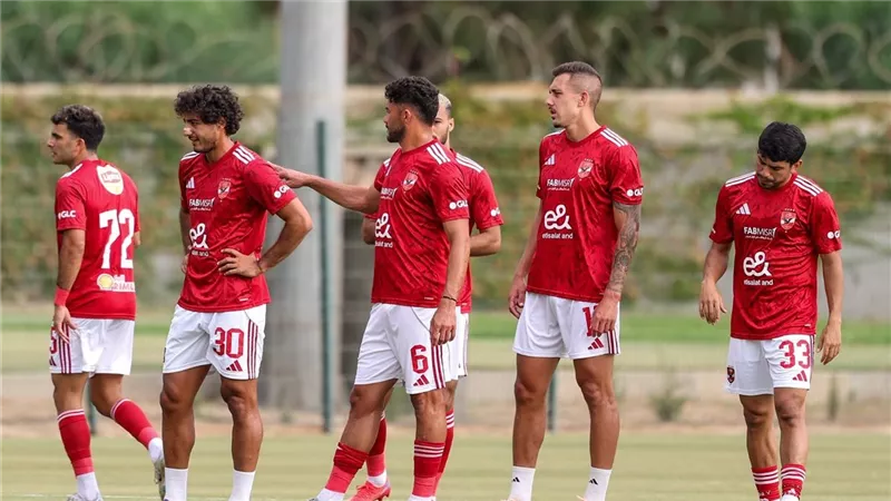 ثنائي الأهلي خارج مواجهة الزمالك بنهائي السوبر المصري