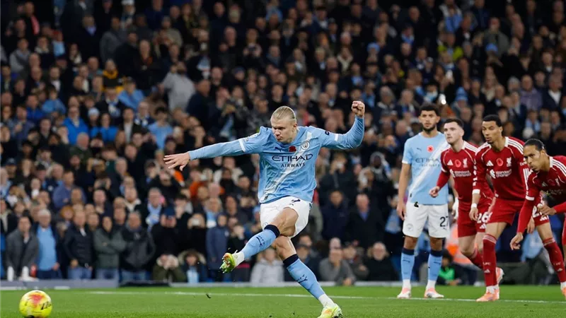 موعد مباراة ليفربول ومانشستر سيتي في قمة الدوري الإنجليزي